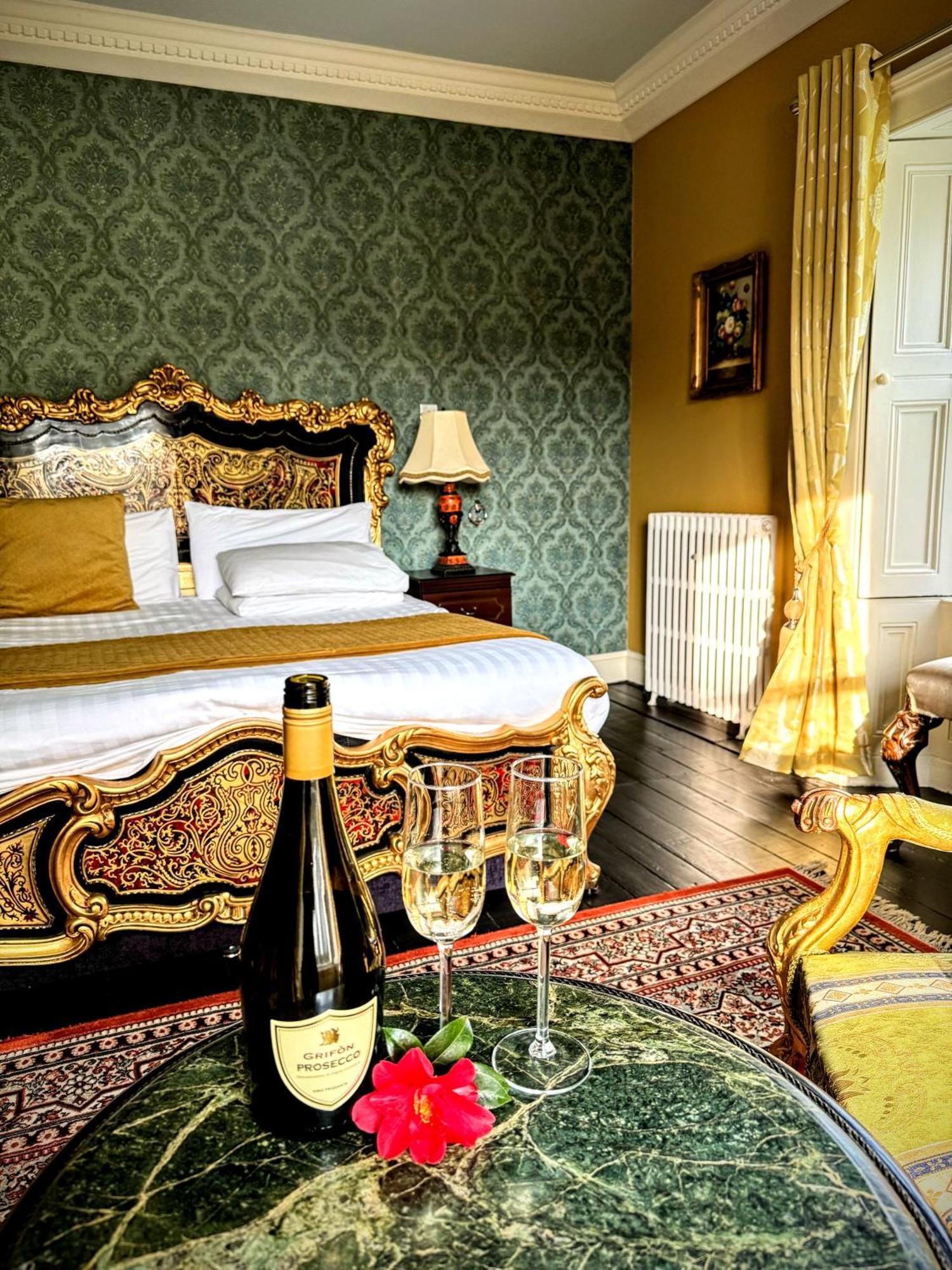 Clone Country House Aughrim Extérieur photo A bedroom at the hotel