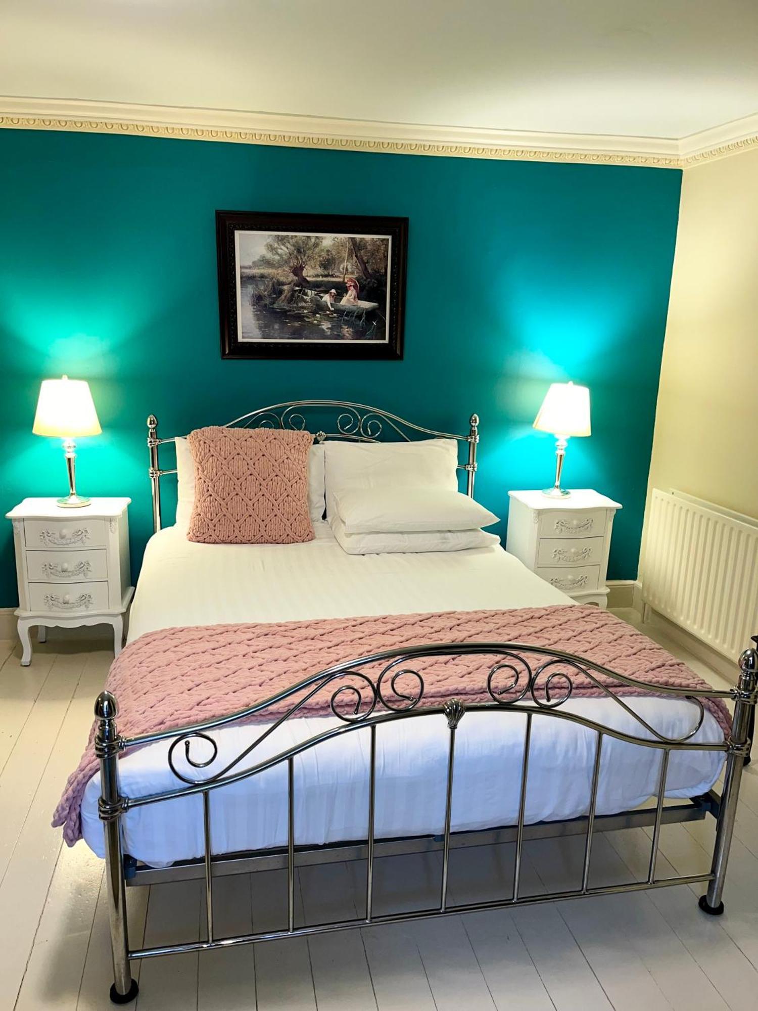 Clone Country House Aughrim Extérieur photo A bedroom at the hotel